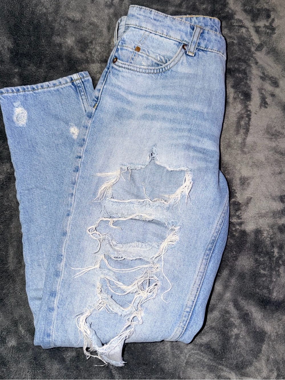H&M Low Rise Boyfriend Jeans - Picture 2 of 6